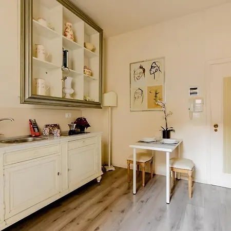 Charming Studio Next To The Duomo Florenz Exterior foto